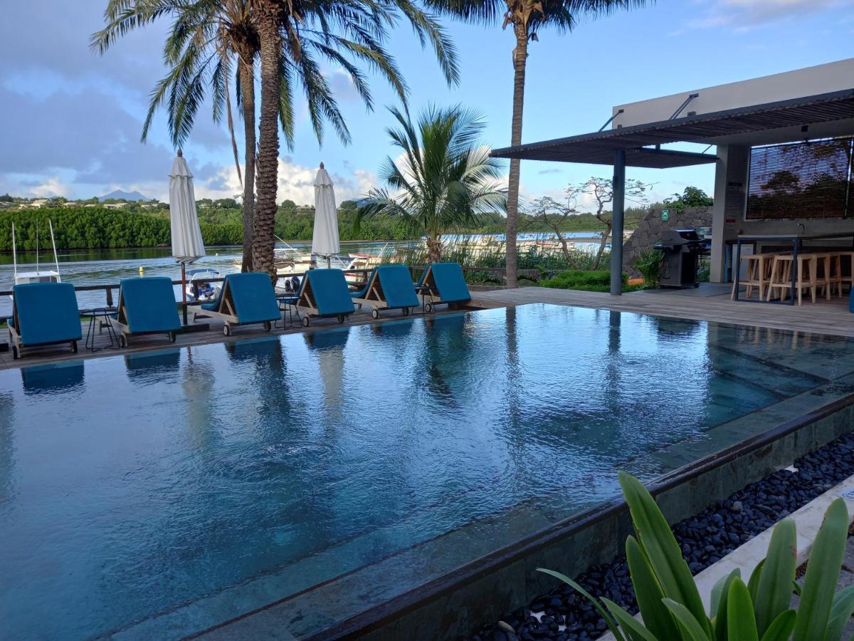 Studio 2 The Waterclub 黑河区 外观 照片
